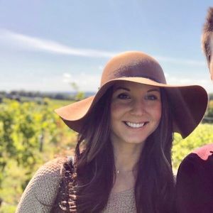 Meet your Posher, Taylor